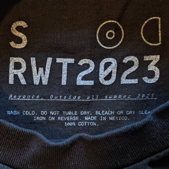 Beyonce Renaissance World Tour 2023 Graphic Tee Small - Picture 3 of 6